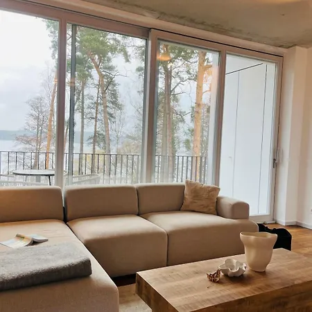 Apartment Am *